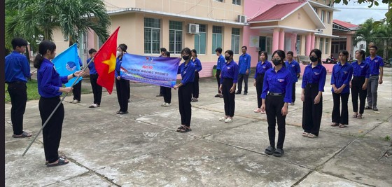 Lưu Nghiệp Anh tổ chức Ngày hội khát vọng non sông gắn với thực hiện lễ chào cờ “tôi yêu tổ quốc tôi” theo nghi thức Hội Liên hiệp Thanh niên Việt Nam